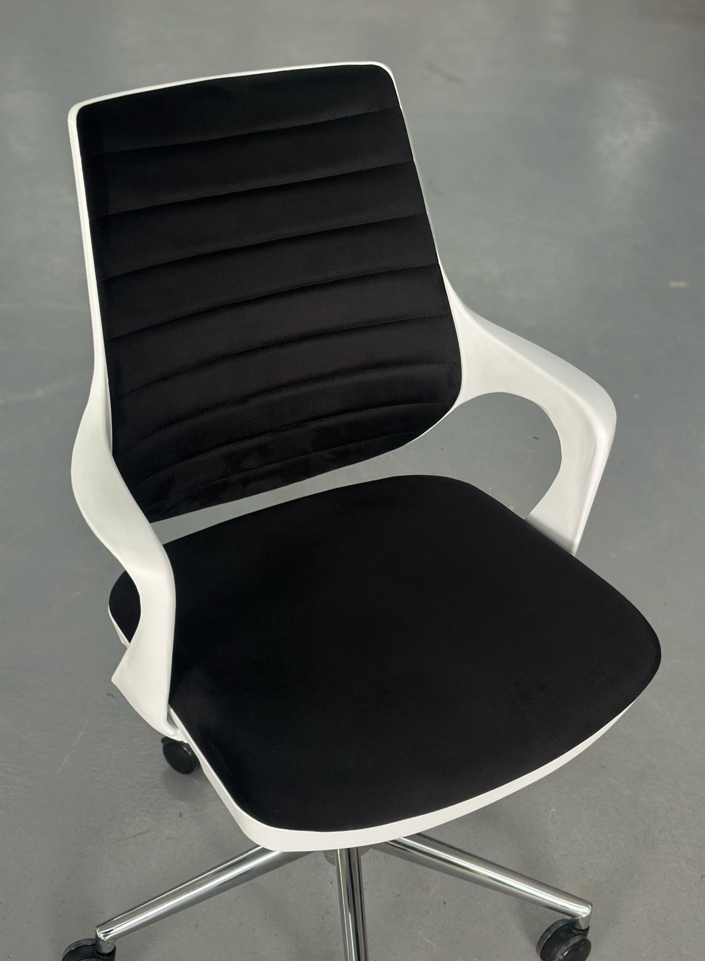 XMAX Oxford Siyah/Beyaz Bilgisayar Sandalyesi Çalışma Koltuğu - 100 KG Taşır