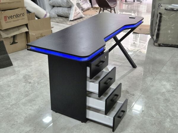 XMAX Zyra Işıklı Çekmeceli Siyah MDF Çalışma Yada Oyun Masası 160x80cm - SALLANMAZ