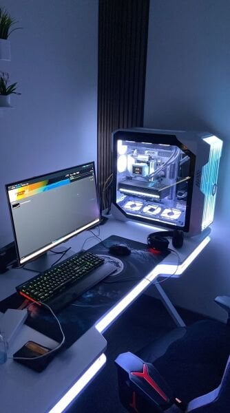 XMAX Zyra Işıklı Beyaz MDF Çalışma Yada Oyun Masası 140x70cm - SALLANMAZ