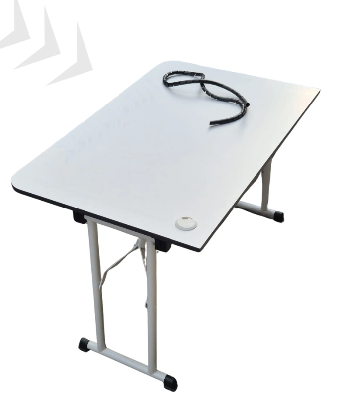 JetKur Düz Kesim Beyaz Bilgisayar Oyuncu Masası 140x70cm Sallanmaz Metal Ayaklı - Pratik Kurulum