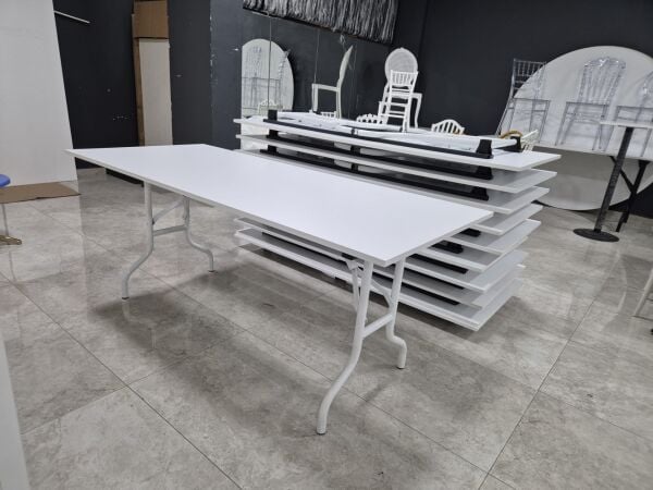 JetKur Düz Kesim Beyaz Bilgisayar Oyuncu Masası 180x80cm Sallanmaz Metal Ayaklı - Pratik Kurulum