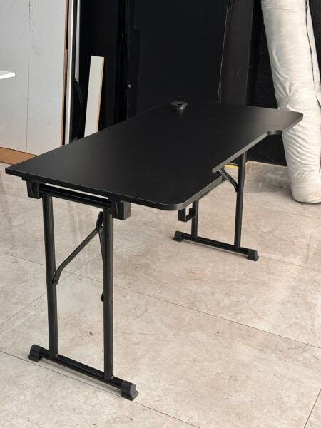 Siyah Bilgisayar Oyuncu Masası 120x60cm Sallanmaz Metal Ayaklı - Pratik Kurulum